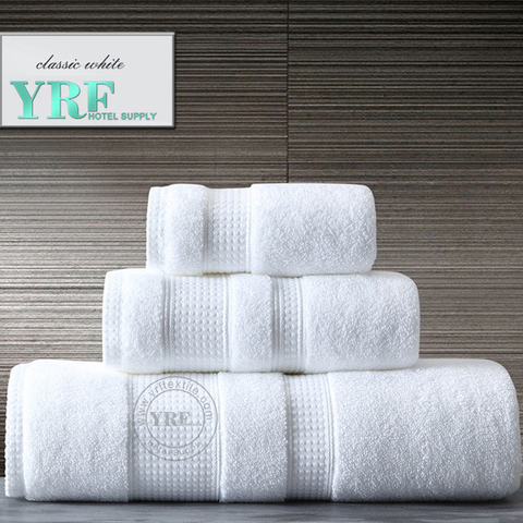 Serviette de douche d'hôtel 100% coton pratique absorbante blanche